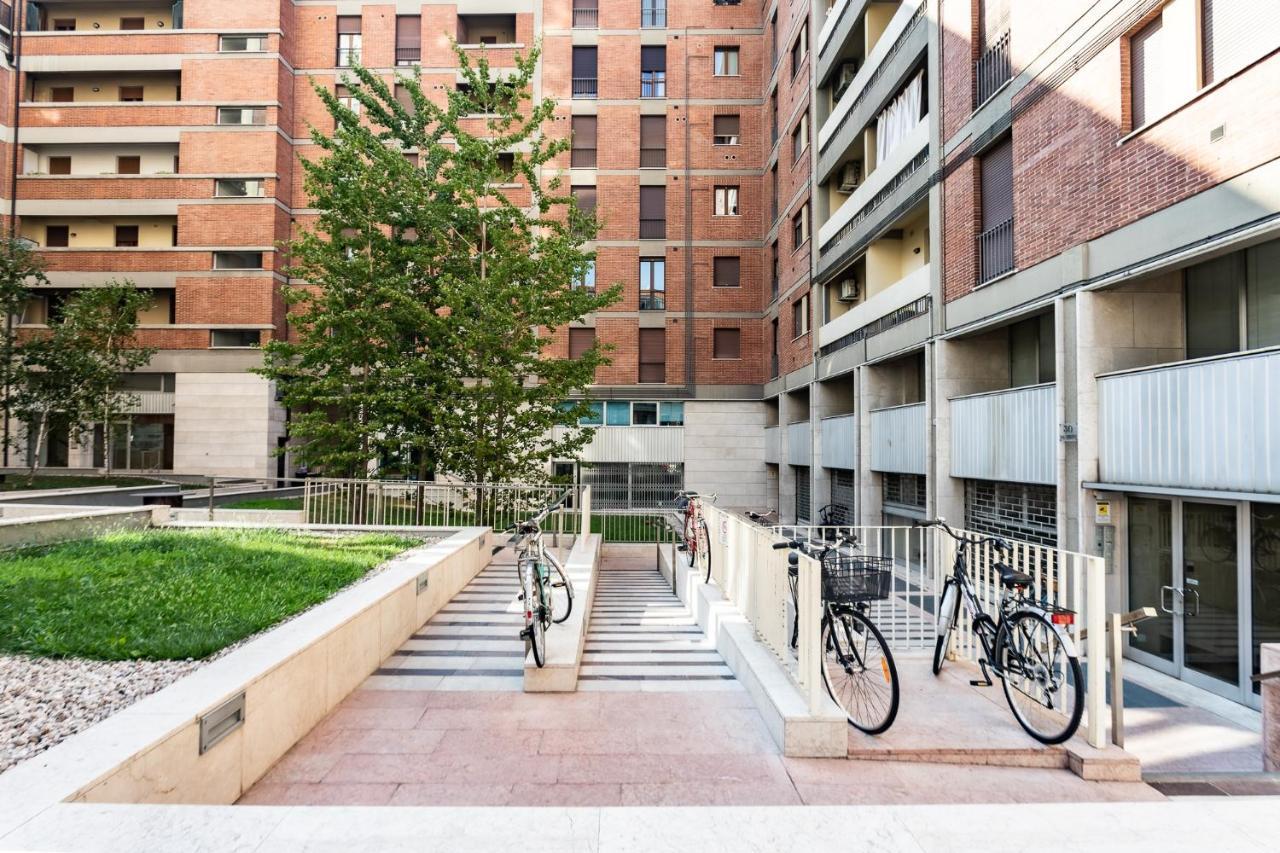 Porta Nuova Central Studio Верона Екстериор снимка